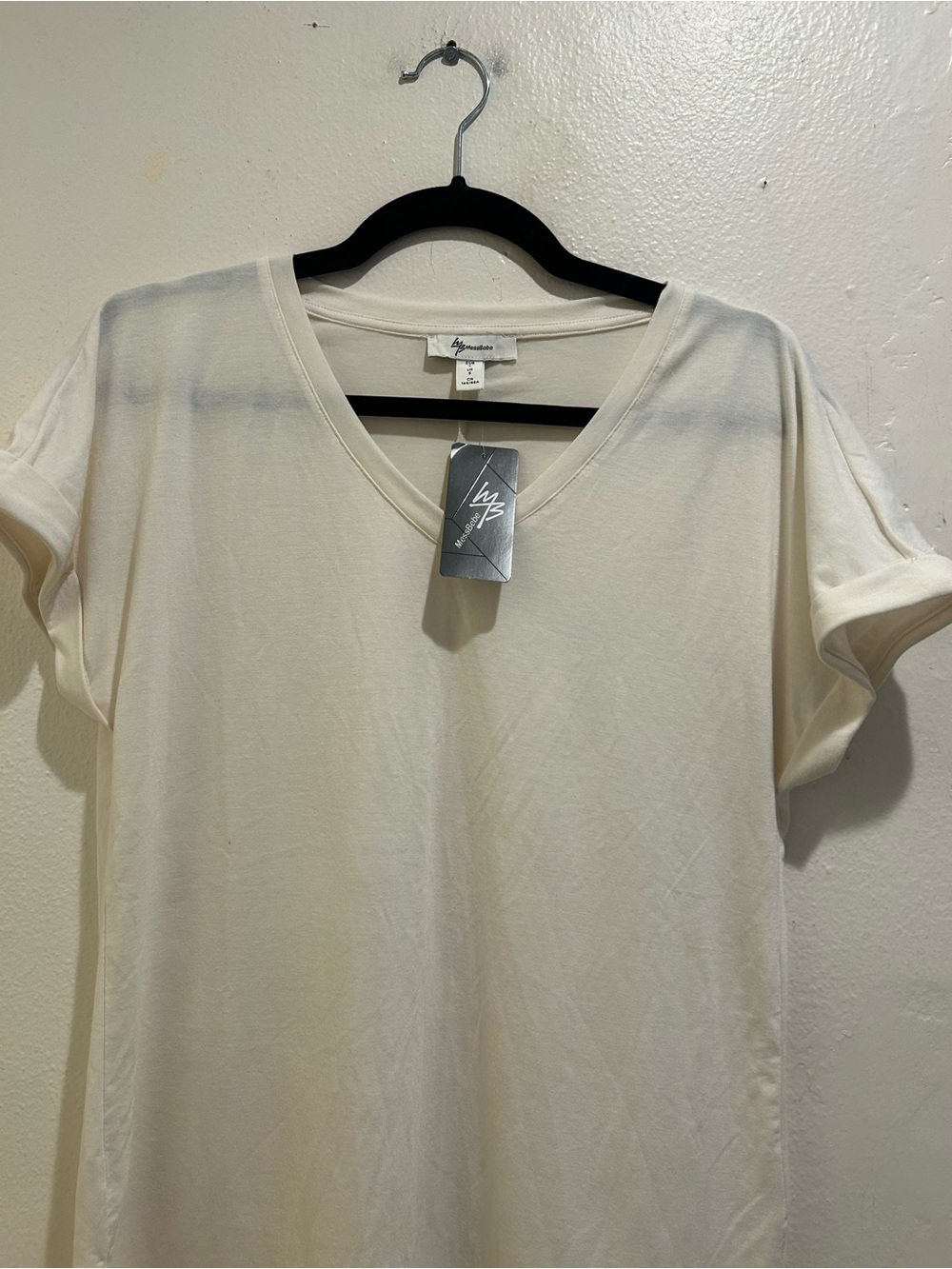 Lysse Cream Short Sleeve V-Neck Tee